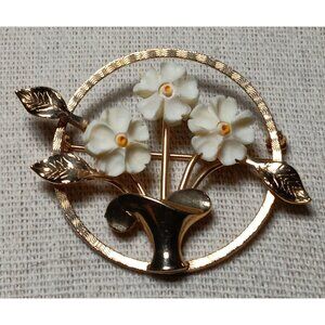 VTG signed Winard 12K Gold Filled Brooch White Porcelain Flowers 1.4"